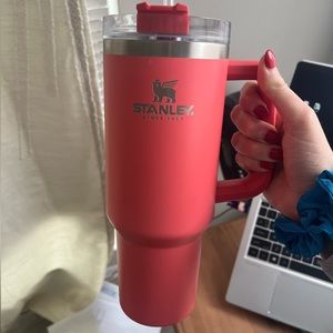 Coral Stanley 40 oz Quencher Cup